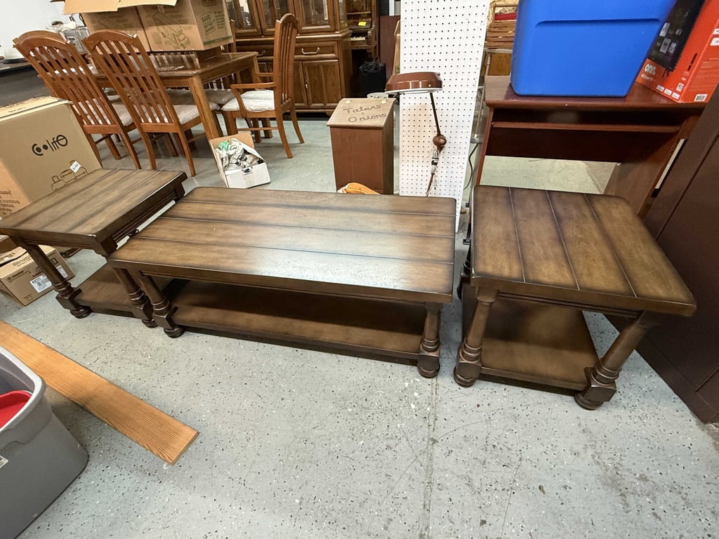 MED. WOOD FINISH COFFEE TABLE W/2 END TABLES