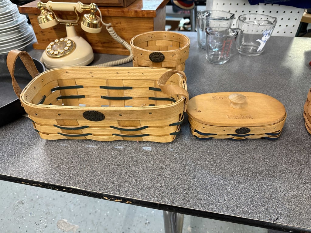 3 PETERBORO BASKET CO, BASKETS