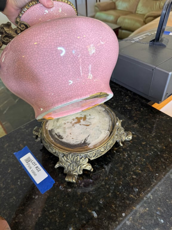 Pink vase - Image 4