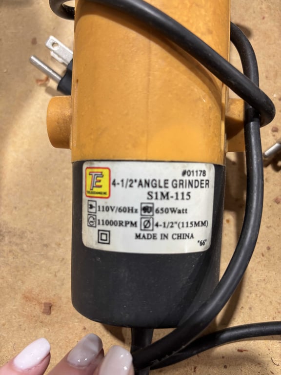 Two 4 1/2" Angle Grinders - Image 2