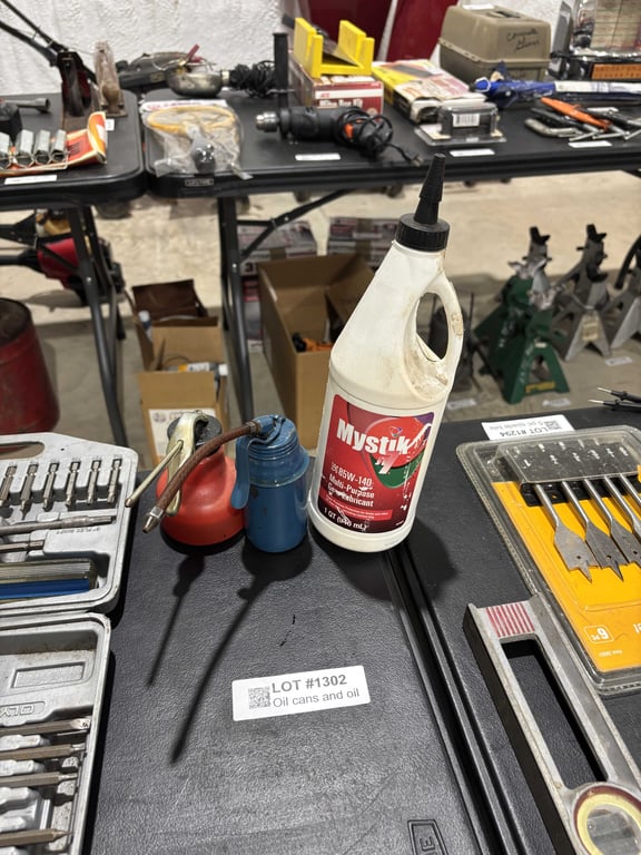 Oil cans and oil