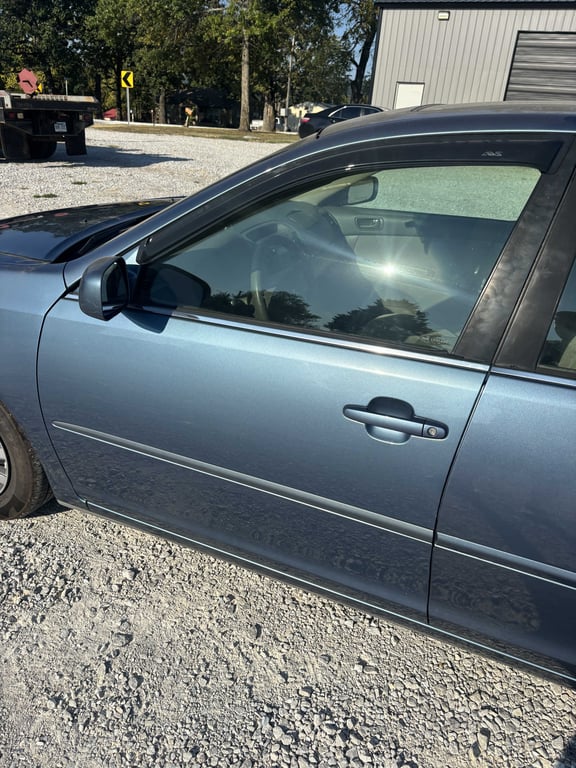 2002 Toyota Camry LE - Image 9