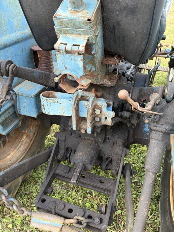 Long 460 Tractor - Image 3