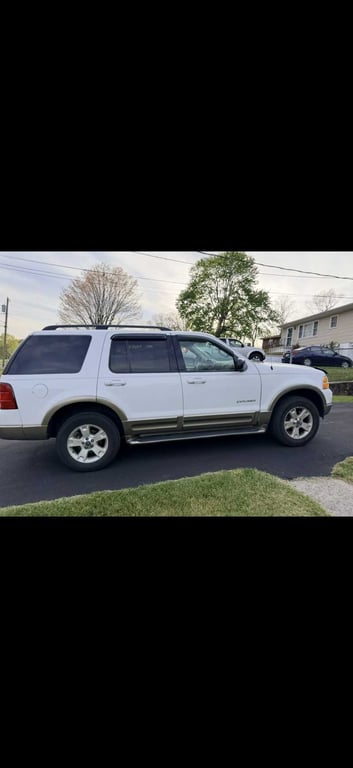 2004 EDDIE BAUER FORD EXPLORER 70,871 MILES