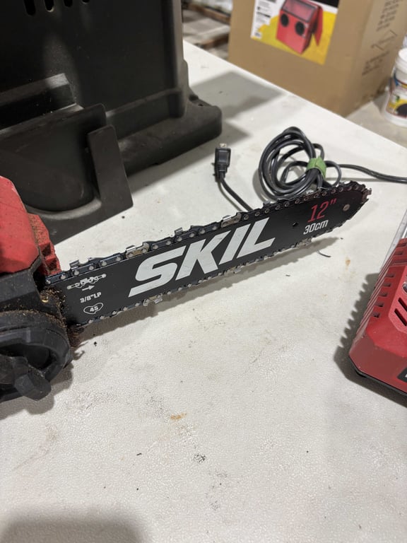 Skil 20V Chainsaw - Image 3