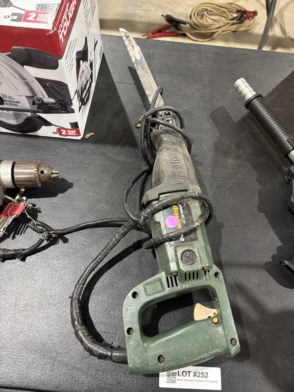 Black & Decker Quantum Pro Sawsall