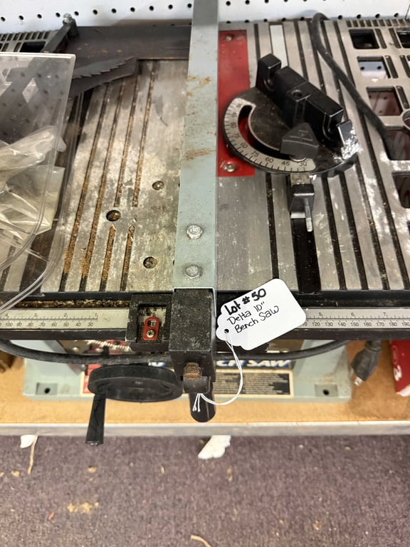 DELTA 10" BENCH SAW - Image 2