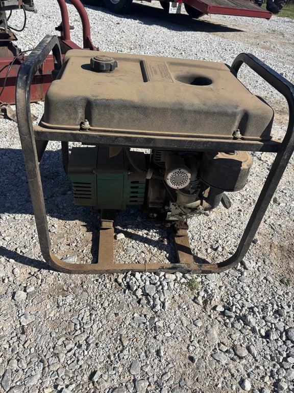 Coleman Powermate 4000 Generator - Image 4