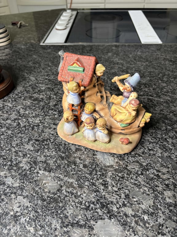 "There was an Old Woman" Glass Figurine