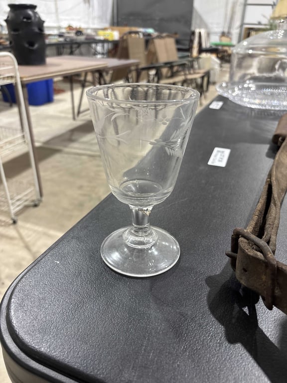 12 Wine Glasses - Image 2