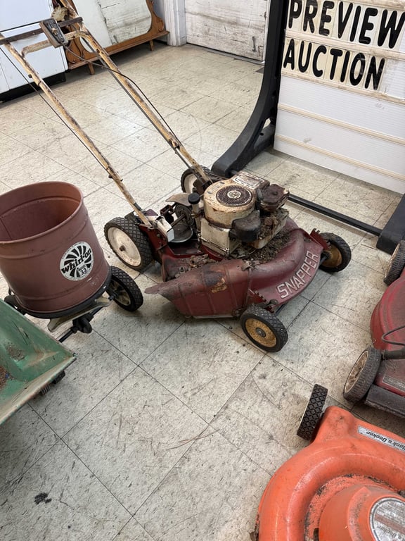 4 UNTESTED PUSH MOWERS - Image 2
