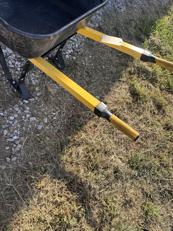 Vulcan wheelbarrow - Image 2