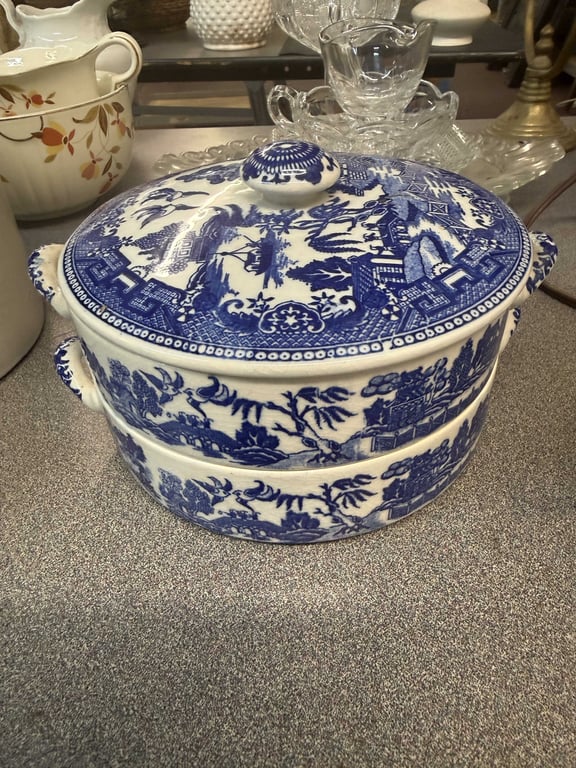 VTG CHINOISERIE CASSEROLE