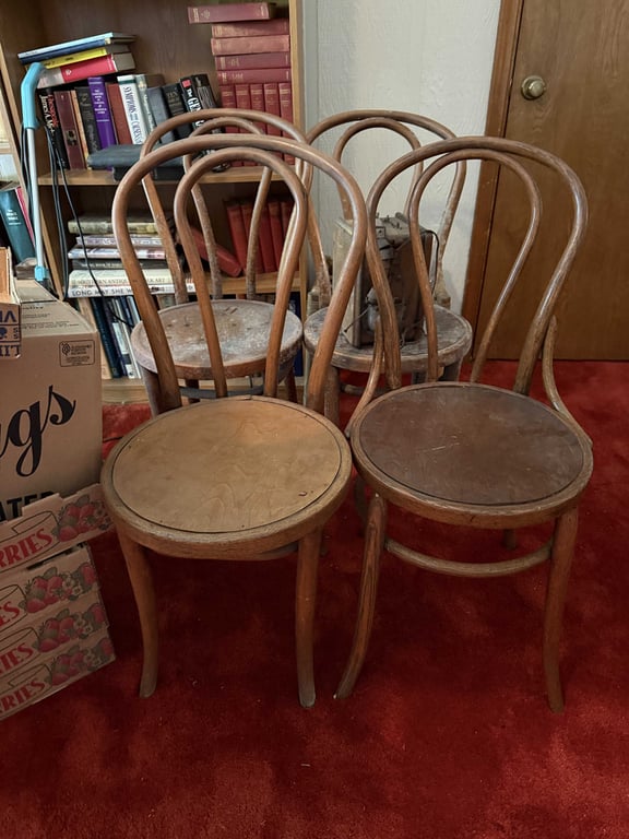 4 THONET-STYLE BENTWOOD CAFE CHAIRS
