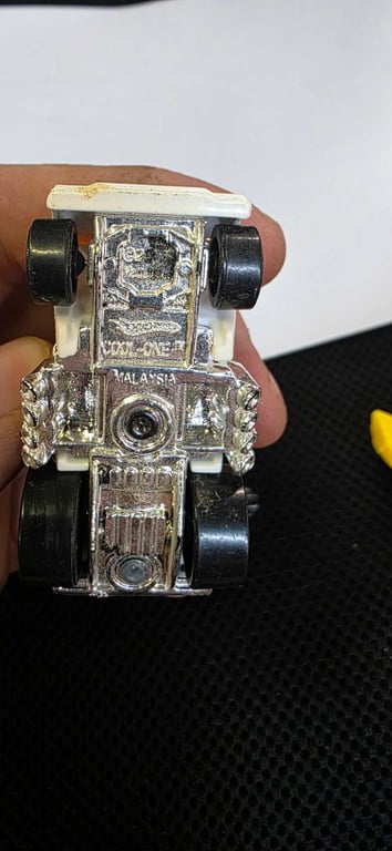 4 HOTWHEELS - Image 4