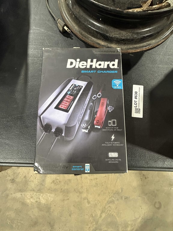 Diehard Smart battery charger - Image 2