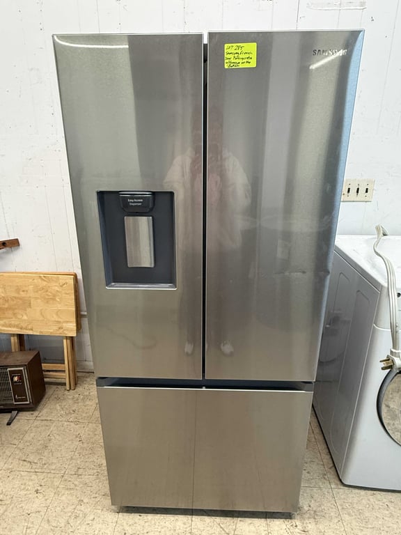 SAMSUNG FRENCH DOOR REFRIGERATOR W/FREEZER ON BOTTOM