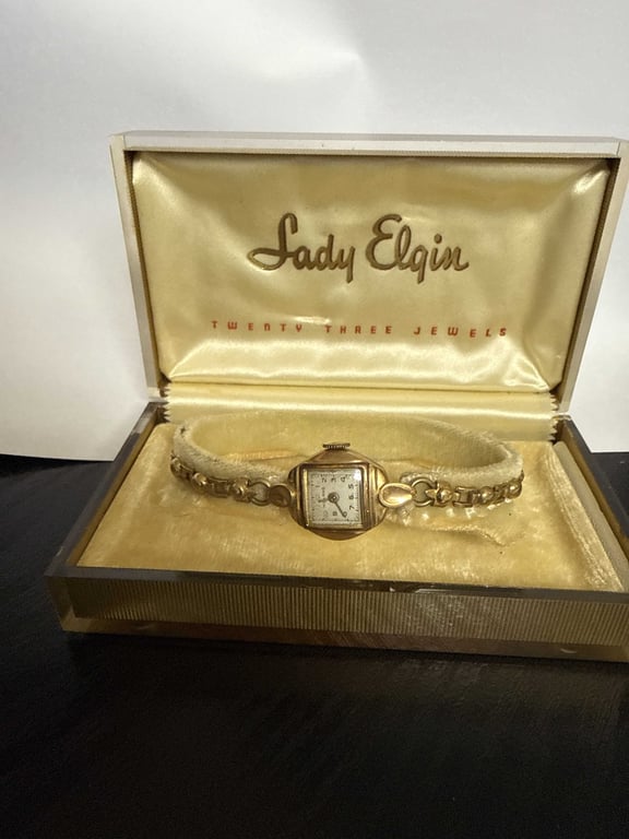 Midland Ladies 14 kt  watch 