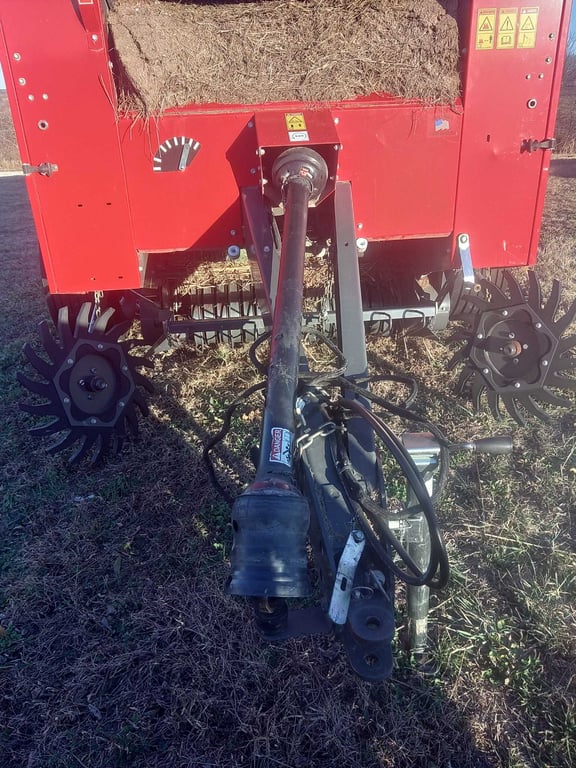 Massey Ferguson 1745D 4x5 net wrap baler - Image 5