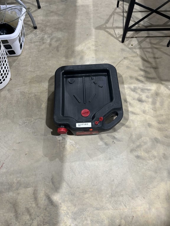 16qt drain container for oil changes