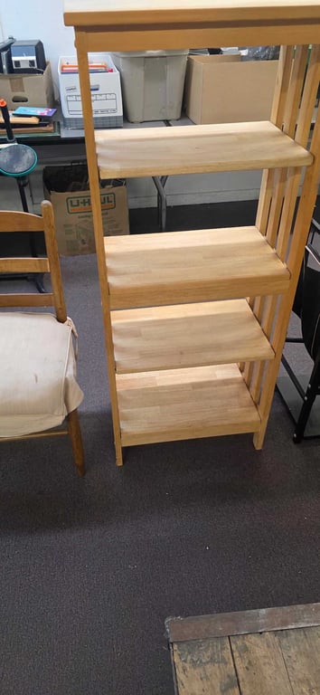 WOODEN STAND W/MICROWAVE