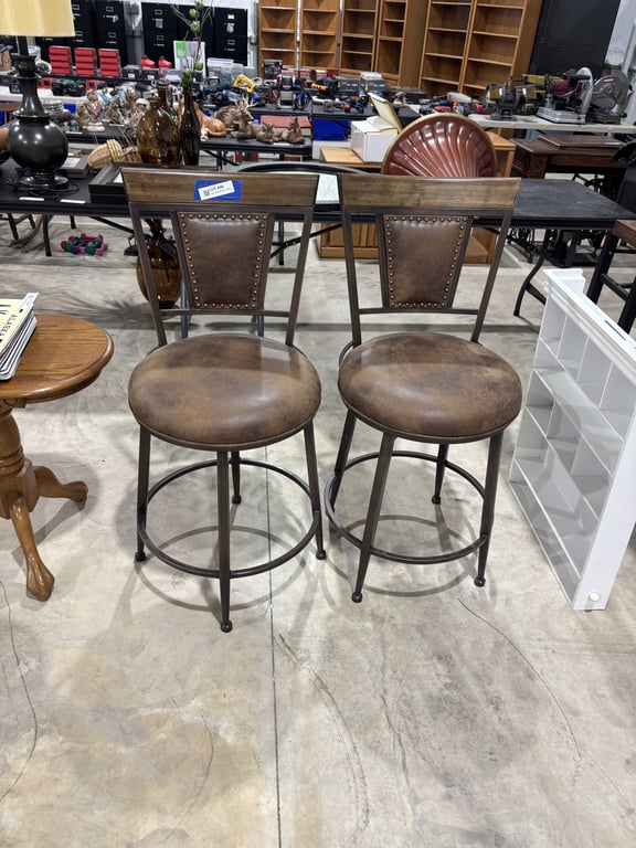 Two swivel bar chars