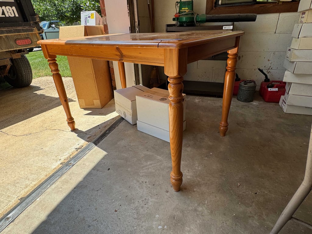 Wooden table - Image 3