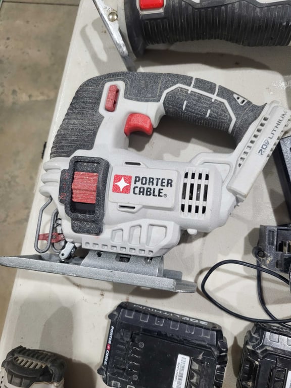 8 pc Porter Cable Battery tool set - Image 3