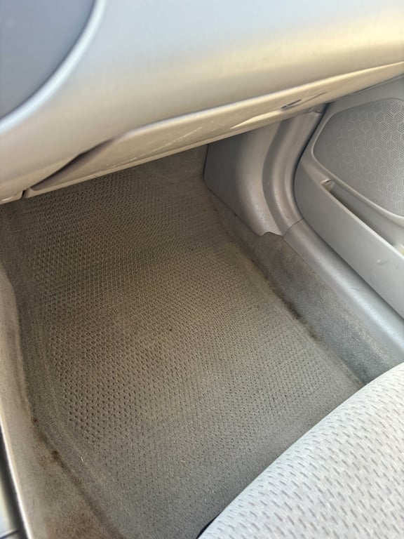 2002 Toyota Camry LE - Image 14