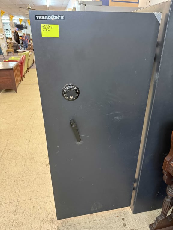 TREADLOK II 14 LONG GUN SAFE - Image 4