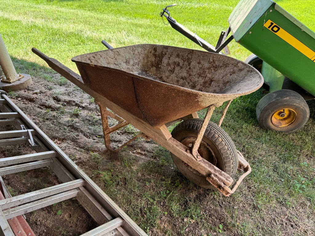 Wheelbarrow - Image 3