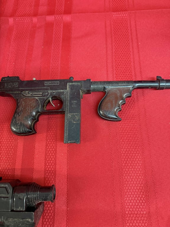 GROUPING OF TOY GUNS - Image 2
