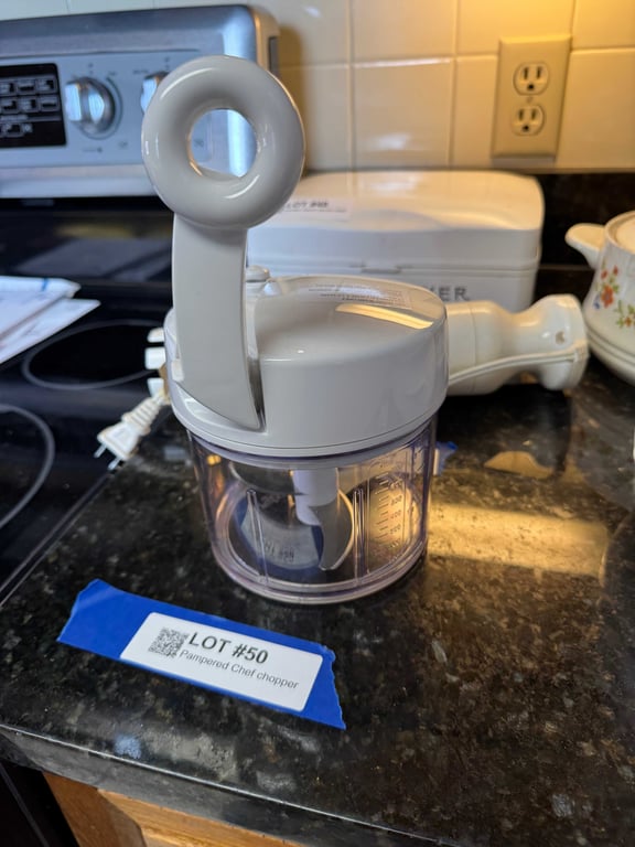 Pampered Chef chopper - Image 3
