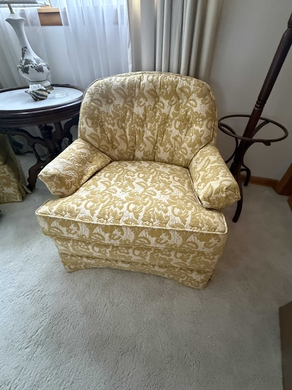 PR YELLOW/GOLD HENREDON LOUNGE CHAIRS