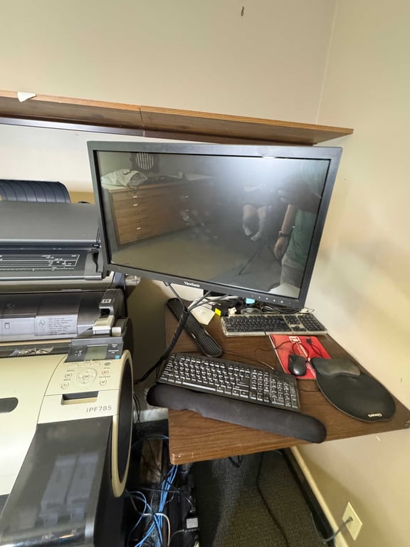 Canon ImagePROGRAF iPF785 Printer - Image 8