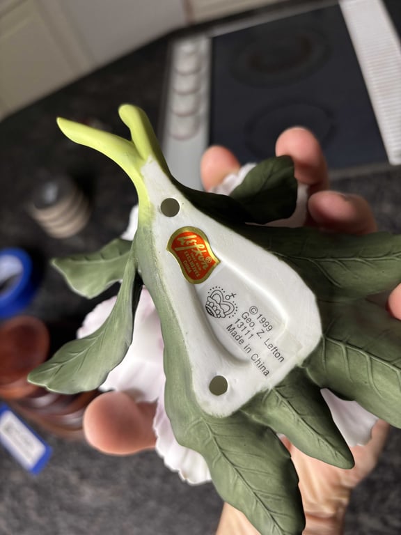 Lefton Peony Porcelain Floral Accent - Image 3