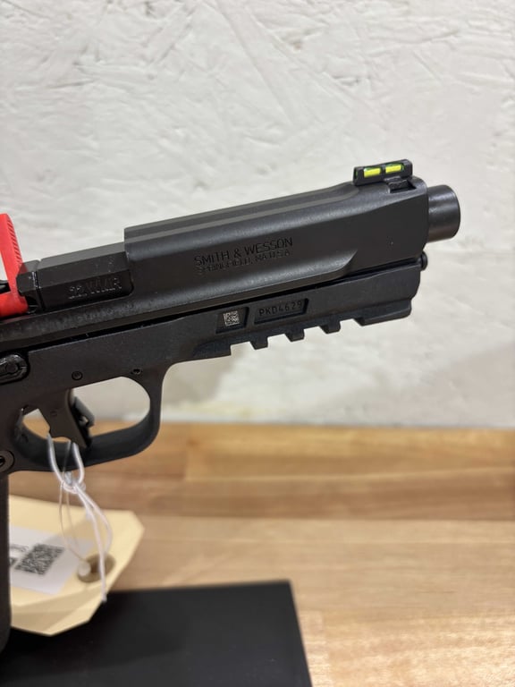 Smith & Wesson M&P .22 Mag - Image 5