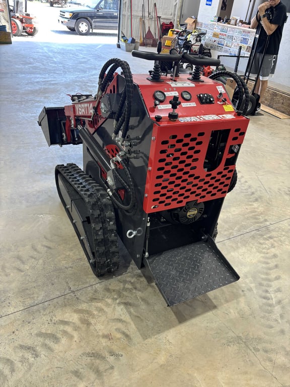 YSRT14 Walk Behind Skid Steer - Image 3