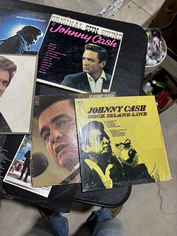 21 Johnny Cash Albums - Image 2