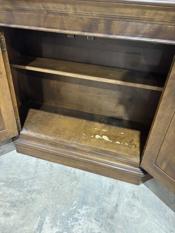 Ethan Allen Server Console Entry Table - Image 4