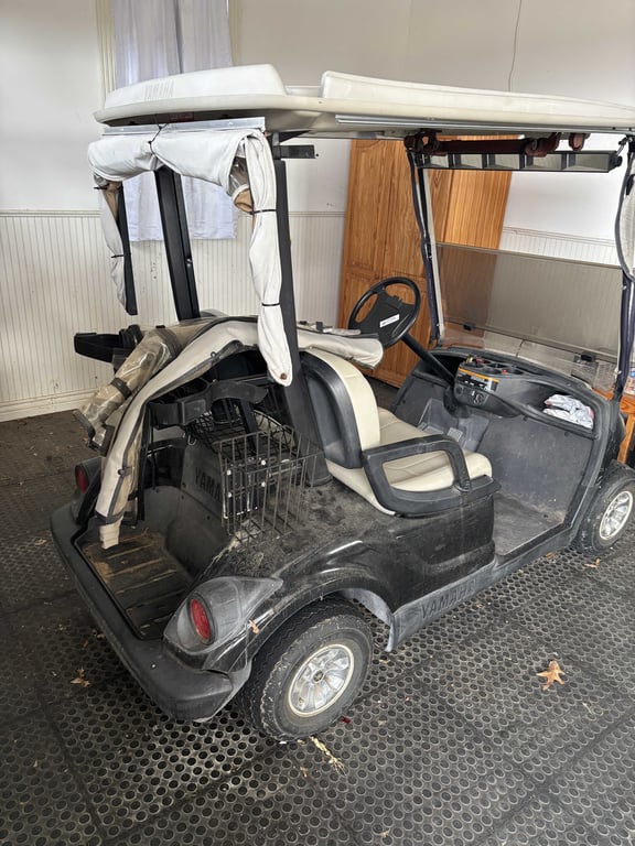 2007 Yamaha Electric Golf Cart - Image 4