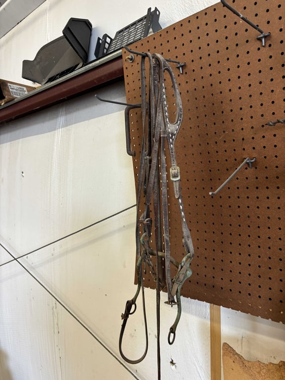 Remaining Contents of Pegboard - Image 3