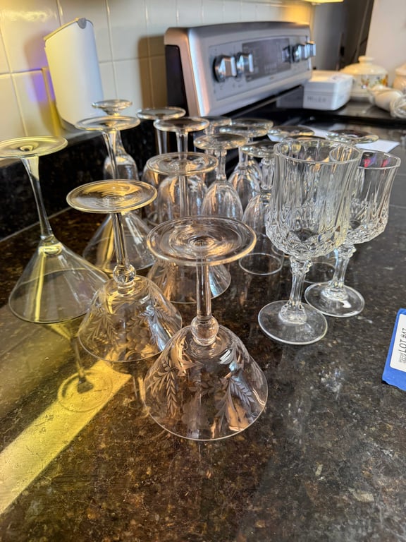 19 pc misc wine glasses - Image 3
