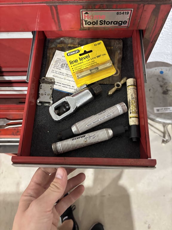 Craftsman 12 drawer toolbox & contents - Image 5