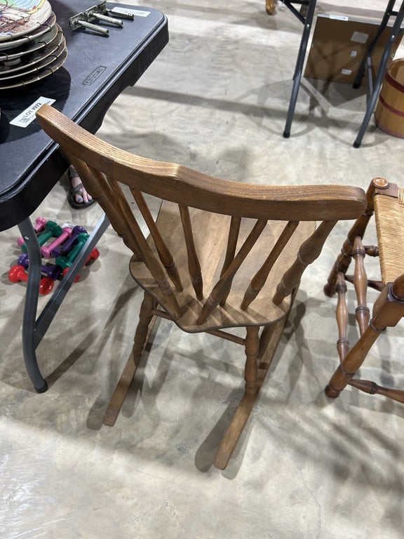 Wooden rocker - Image 2