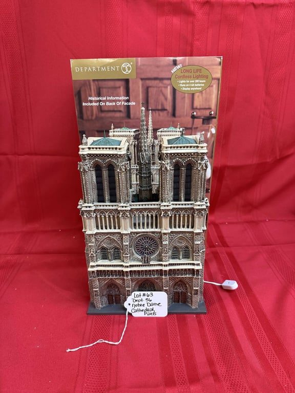 DEPT 56 NOTRE DAME CATHEDRAL, PARIS