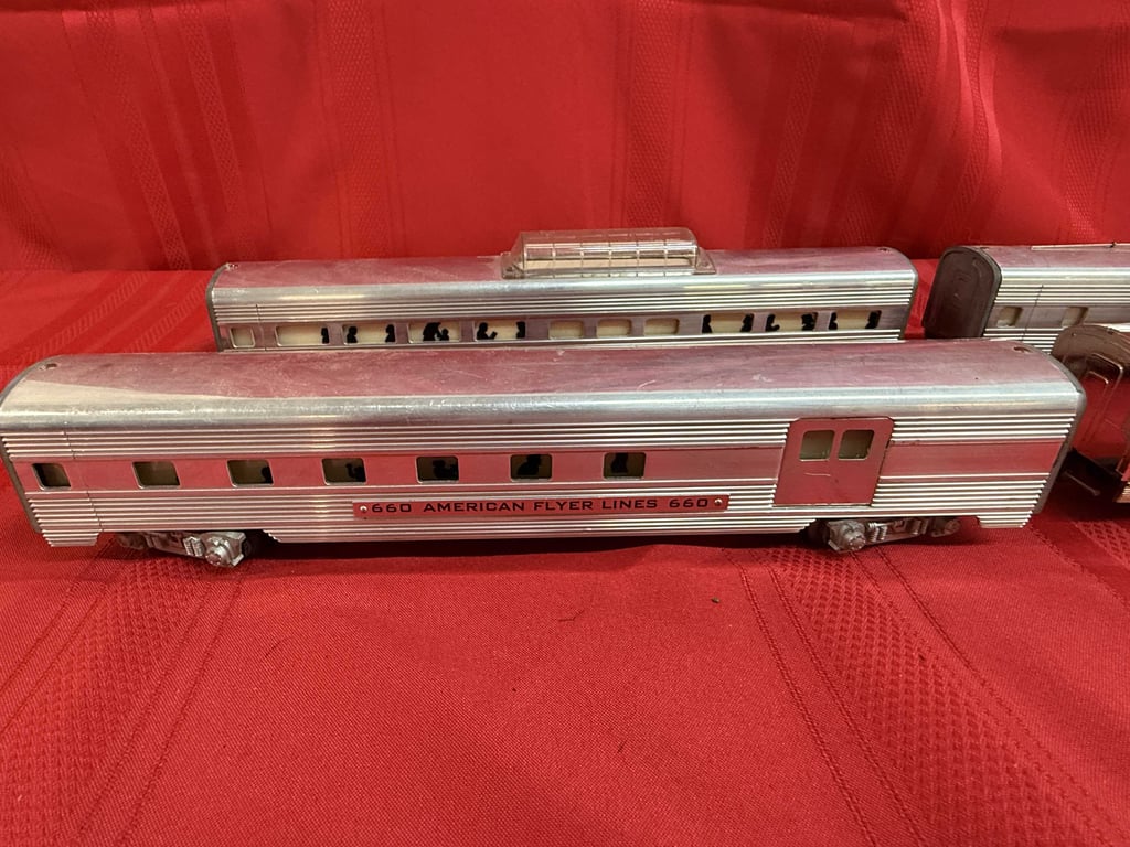 SET OF 4 A.C. GILBERT AMERICAN FLYER STEAMLINER SERIES - Image 3