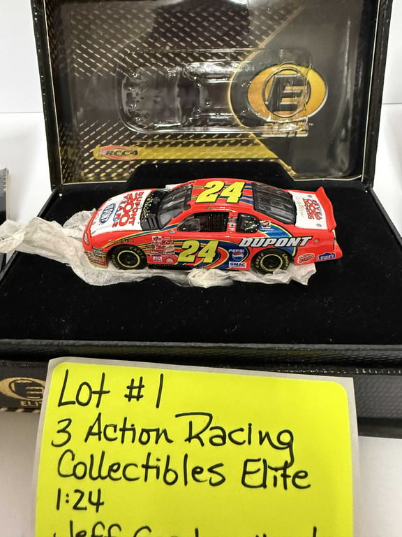 3 ACTION RACING COLLECTIBLES ELITE 1:24 JEFF GORDON - Image 3