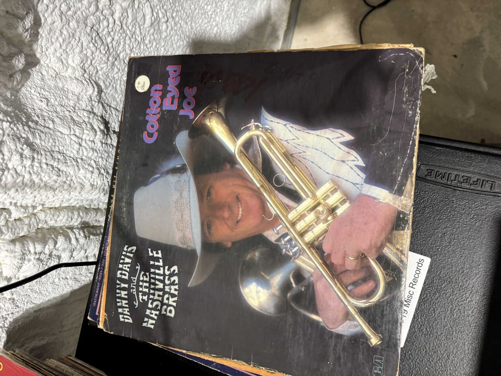 19 Misc Records - Image 5