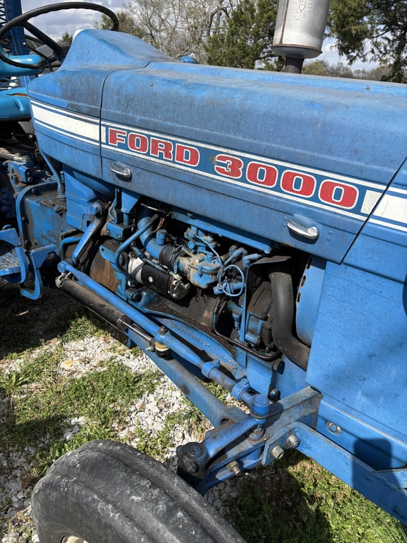1968 Ford 3000  - Image 11